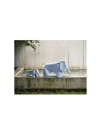 VITRA | Dekofigur - Eames Elephant Small Tiefschwarz | hellblau
